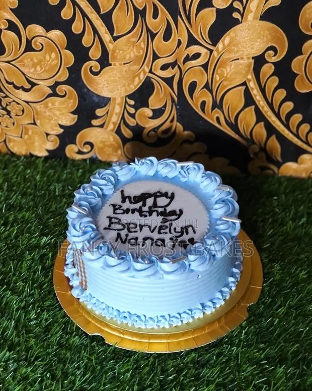 Simple Birthday Cake · Photo 1