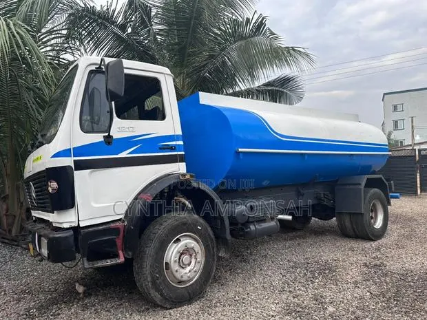 Water Tanker Car · Photo 1