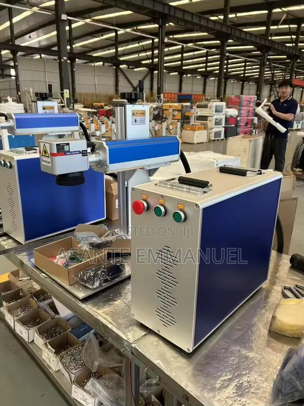 Fibre Engraving Machine · Photo 1