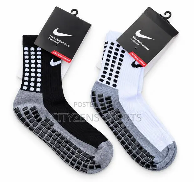 Nike Grip Socks · Photo 1