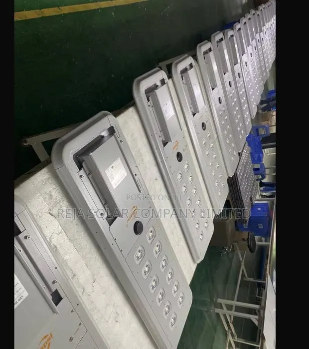 100w Solar Street Lights · Photo 2