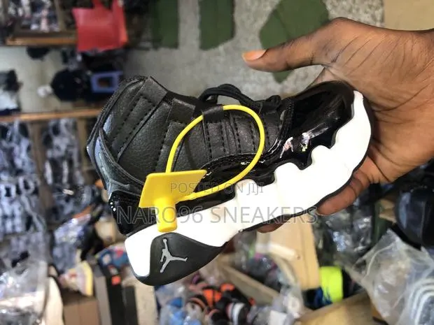 Jordan Retro 13 Lit · Photo 1