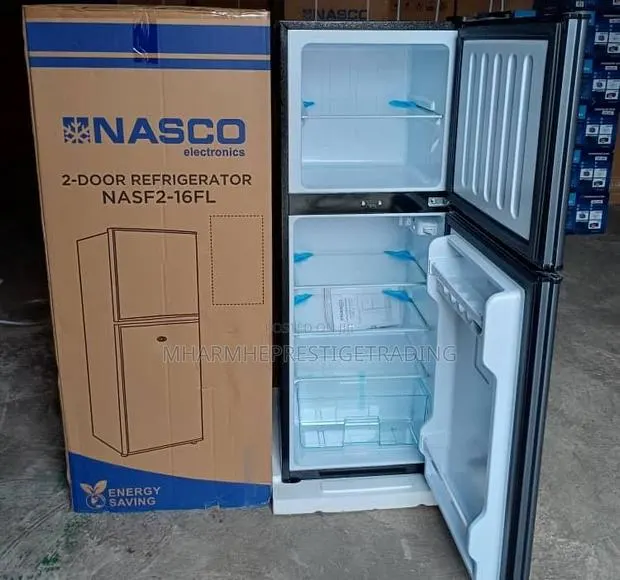 138L Top Freezer Fridge · Photo 1