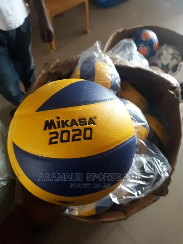 Original Volleyball At Cool Price · Photo 1