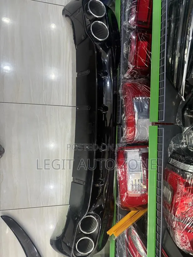 Mercedes Benz C300,C43, Buck Bumper Diffuser Available · Photo 1