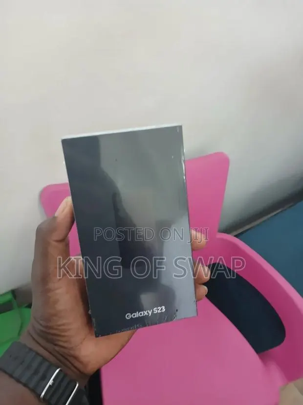 New Samsung Galaxy S23 256 GB Black · Photo 1