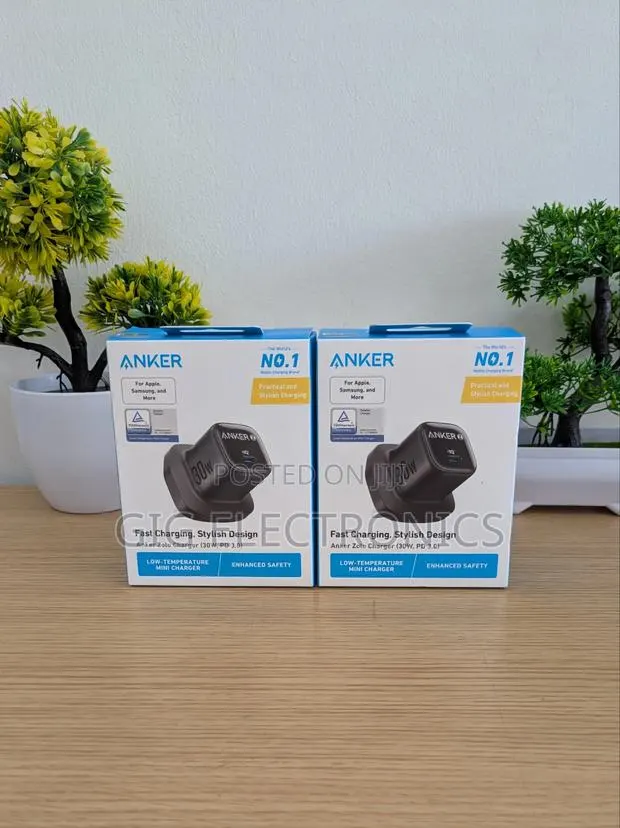Anker Zolo 30w Compact Usb-C Gan Charger · Photo 1