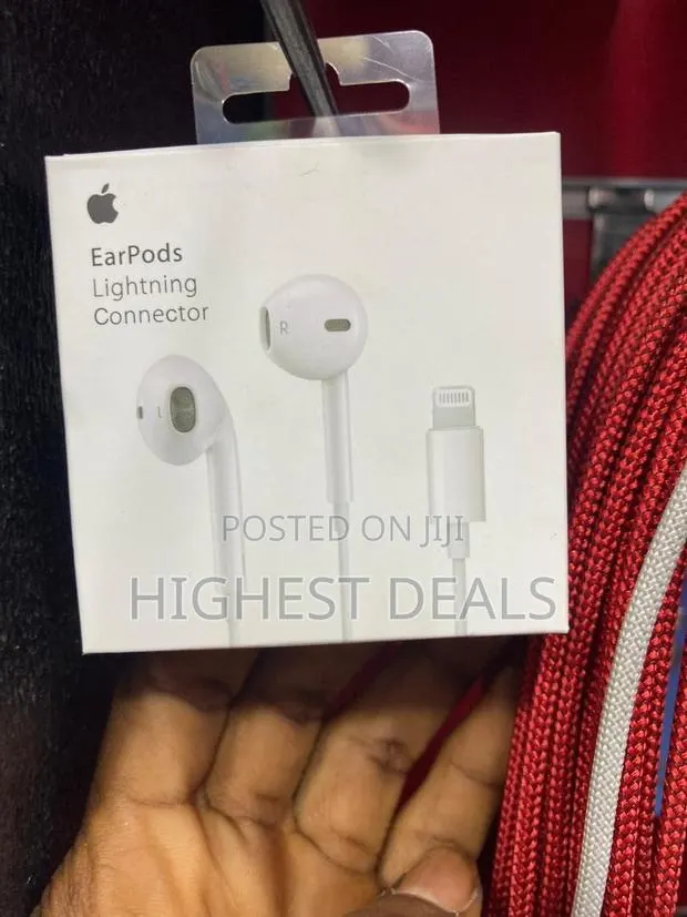 Apple EarPods Iighting Connector · Photo 1