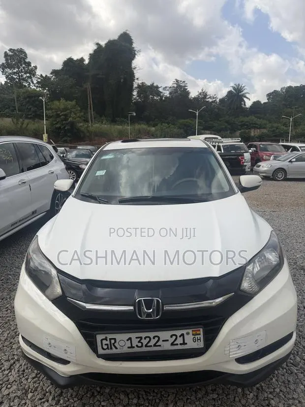 Honda HR-V 4dr SUV (1.5L 4cyl CVT) 2016 White · Photo 1