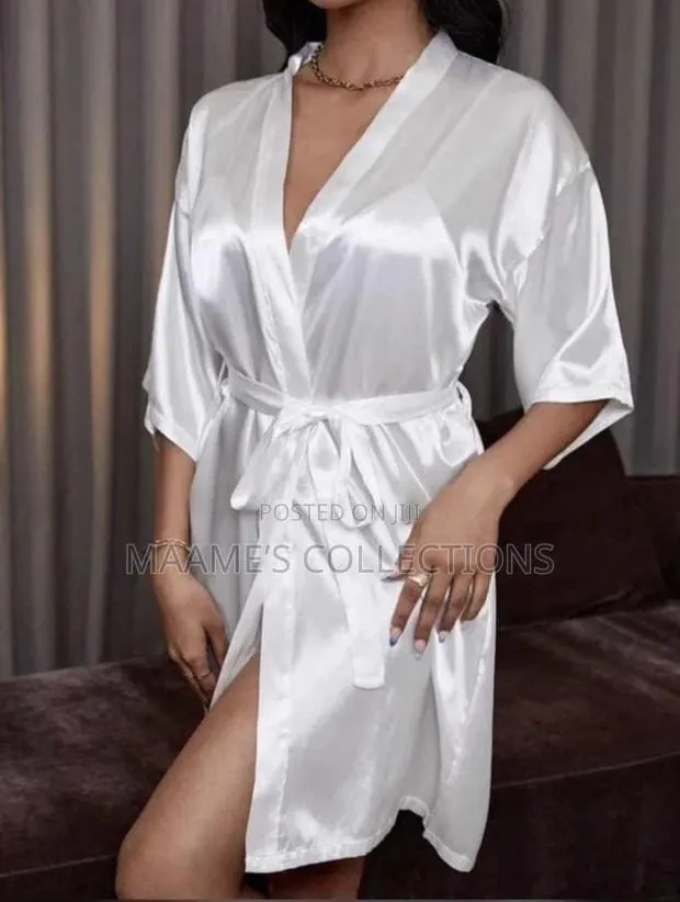Luxury White Satin Silk Robe – Elegant Women’s Sleepwear Bridal Robe · Photo 1