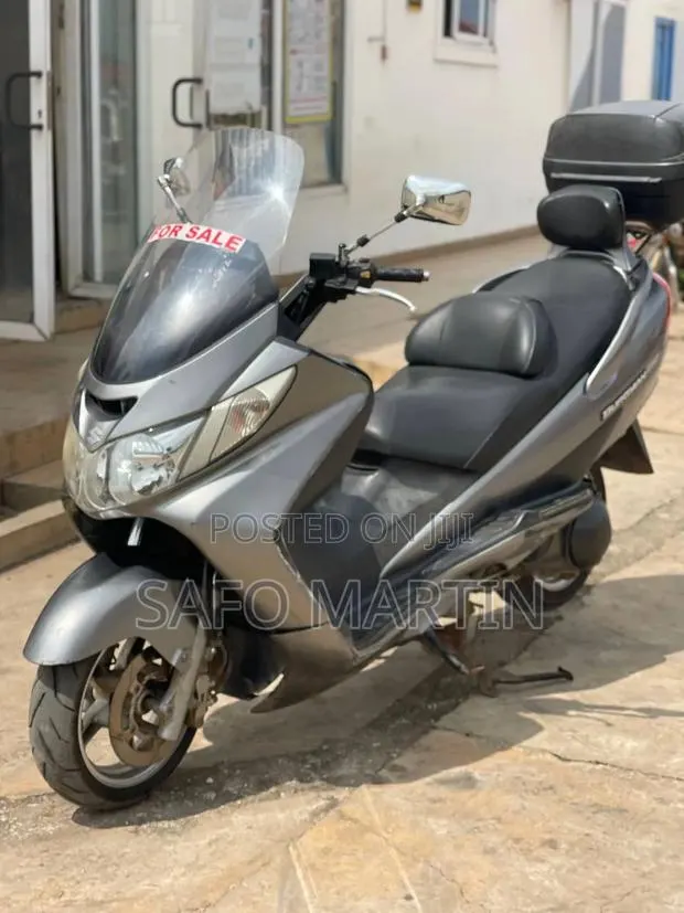Suzuki Burgman 2006 Green · Photo 1