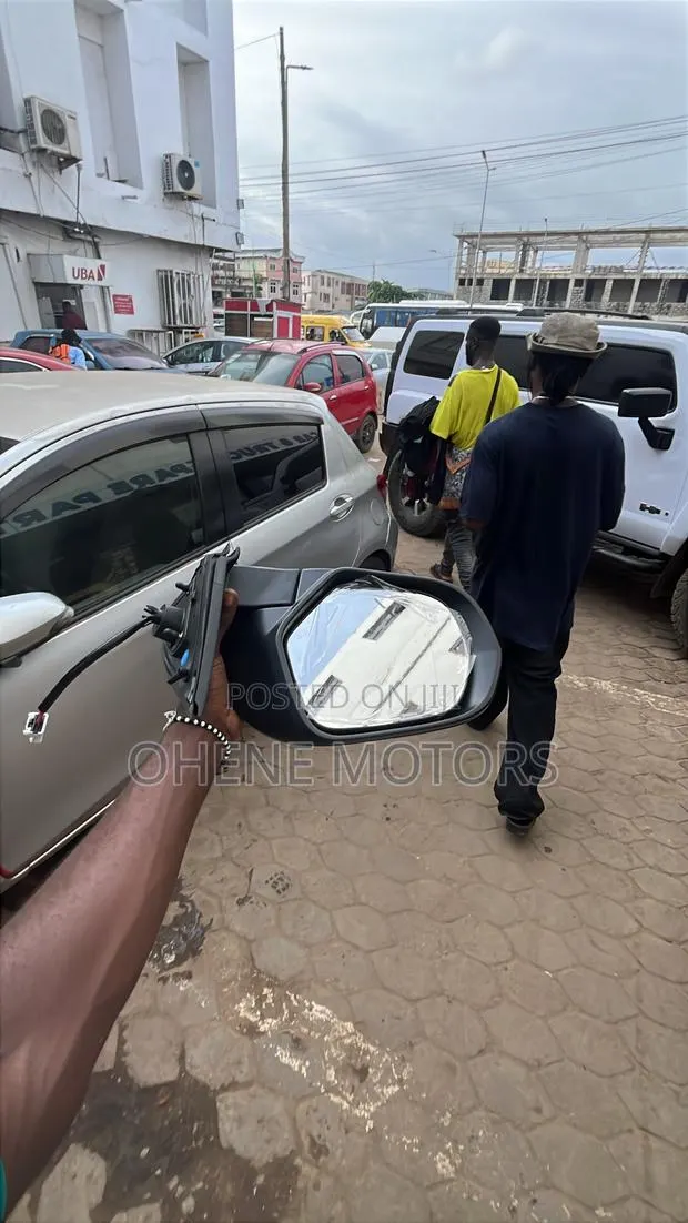 Toyota Highlander 2018 Mirror Left Side Available · Photo 1