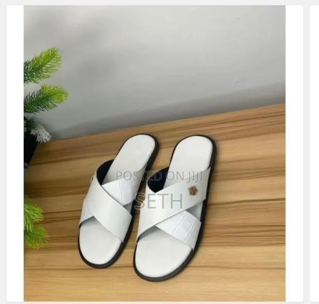 Leather Slippers · Photo 1