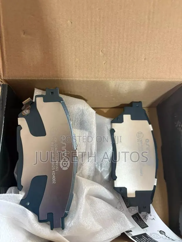 Mitsubishi Lancer Front Brake Pad · Photo 1