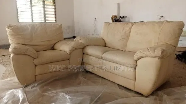 Foreign Used Sofa Chairs Single and Double · Photo 1