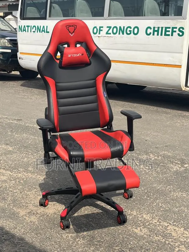 Ergonomic Gaming Chair With Leg Rest · Photo 1
