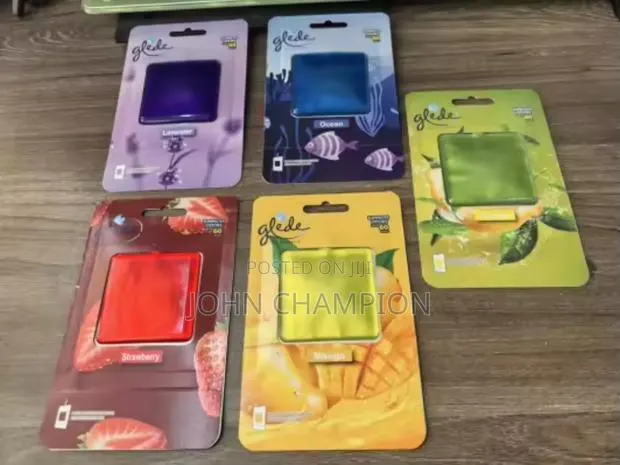 Glade Paper Air Freshener · Photo 1