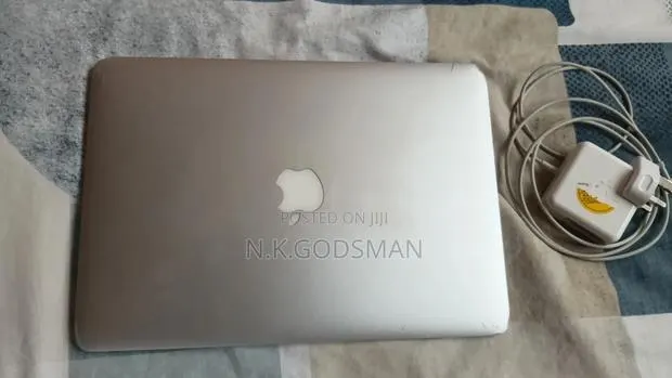 Laptop Apple MacBook 2013 4GB Intel Core i5 SSD 256GB · Photo 1