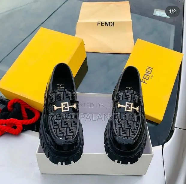 Fendi Classic Shoe · Photo 1