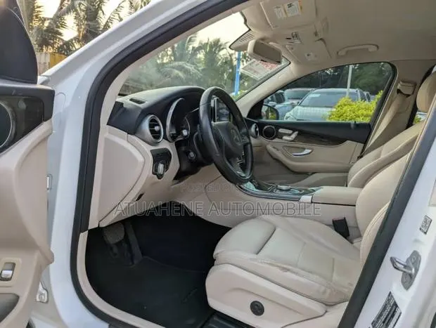 Mercedes-Benz GLC-Class 2019 White · Photo 1