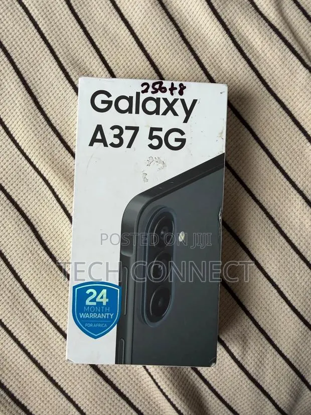New Samsung Galaxy A37 256 GB Black · Photo 1