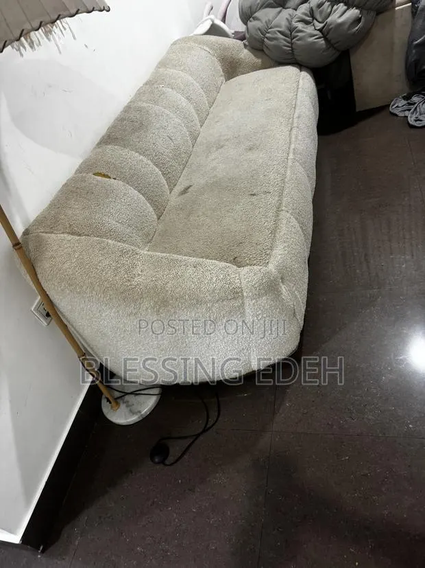 Used Sofa in Cantonment · Photo 1