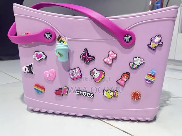 Crocs Bag for All Occasions · Photo 1