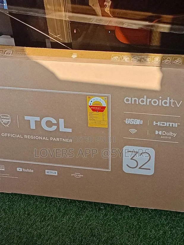 Smart Entertainment Starts With 32inches TCL Tv · Photo 2