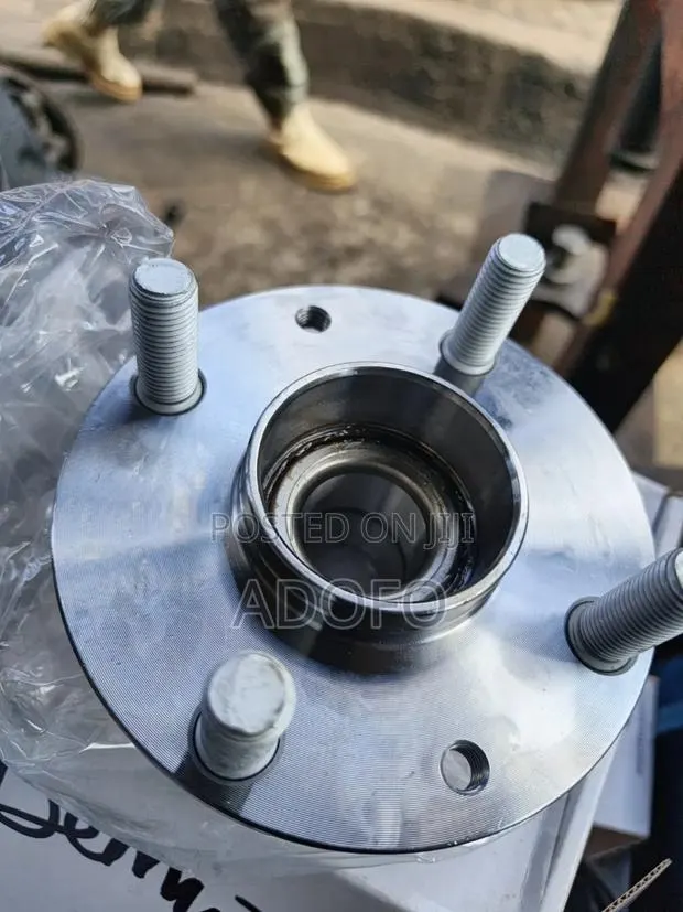 Mazda Demio Back Hub 2008 to 2020 · Photo 1