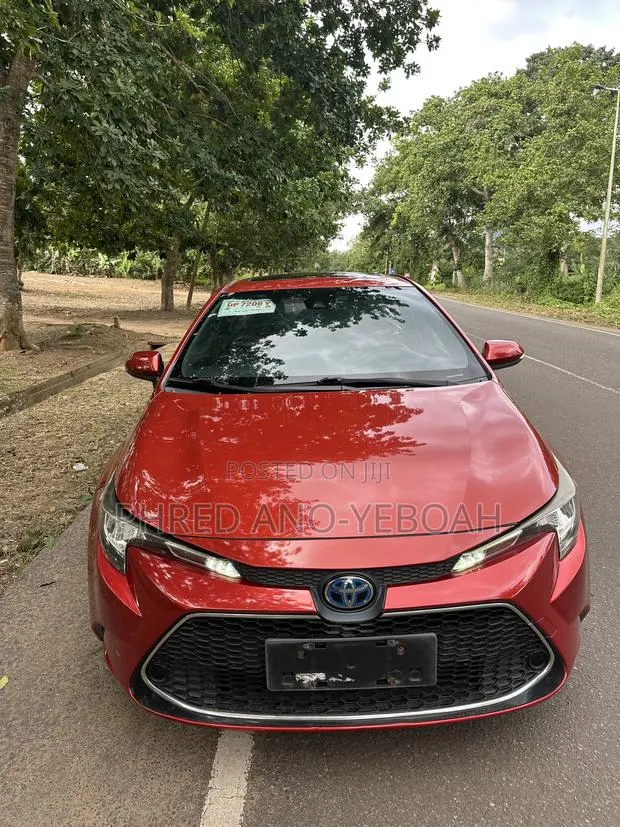 Toyota Corolla SE 2021 Red · Photo 1