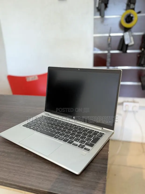 Laptop HP ProBook 640 G8 16GB AMD Ryzen 5 SSD 256GB · Photo 1