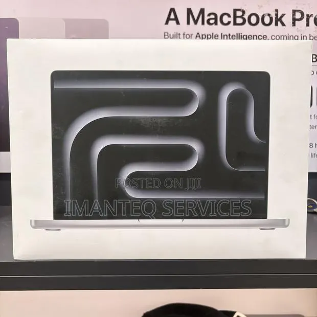 New Laptop Apple MacBook Pro 2025 M5 24GB Apple M5 SSD 1T · Photo 1