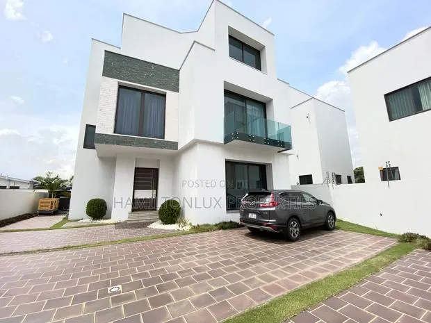 Furnished 4bdrm House in East Legon for rent · Photo 1