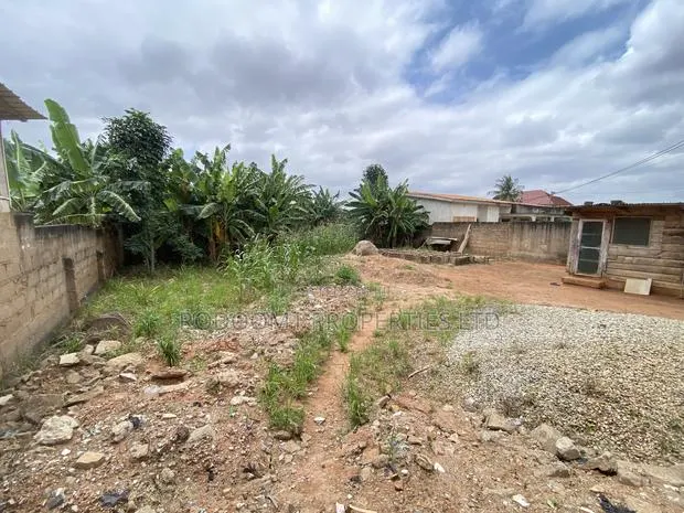 Plot of Land 140x70 Asofan Soja Line · Photo 1