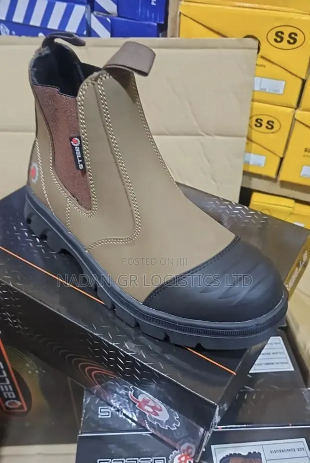 Bells Leather Safety Boot · Photo 1