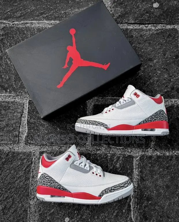 Jordan 3 Retro Fire · Photo 1