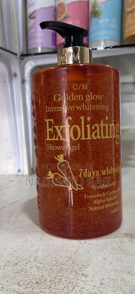 Golden Glow Whitening Shower Gel · Photo 1