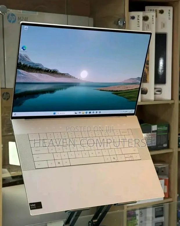 New Laptop Dell XPS 15 32GB Intel Core Ultra 7 SSD 1T · Photo 1