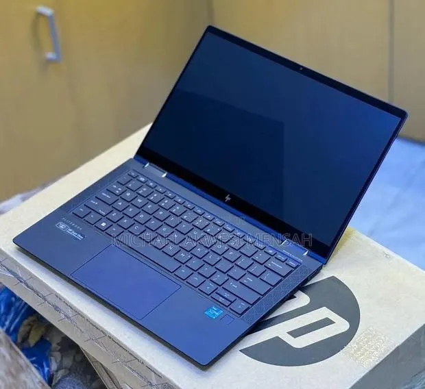 Laptop HP Dragonfly G4 16GB Intel Core i5 SSD 256GB · Photo 1
