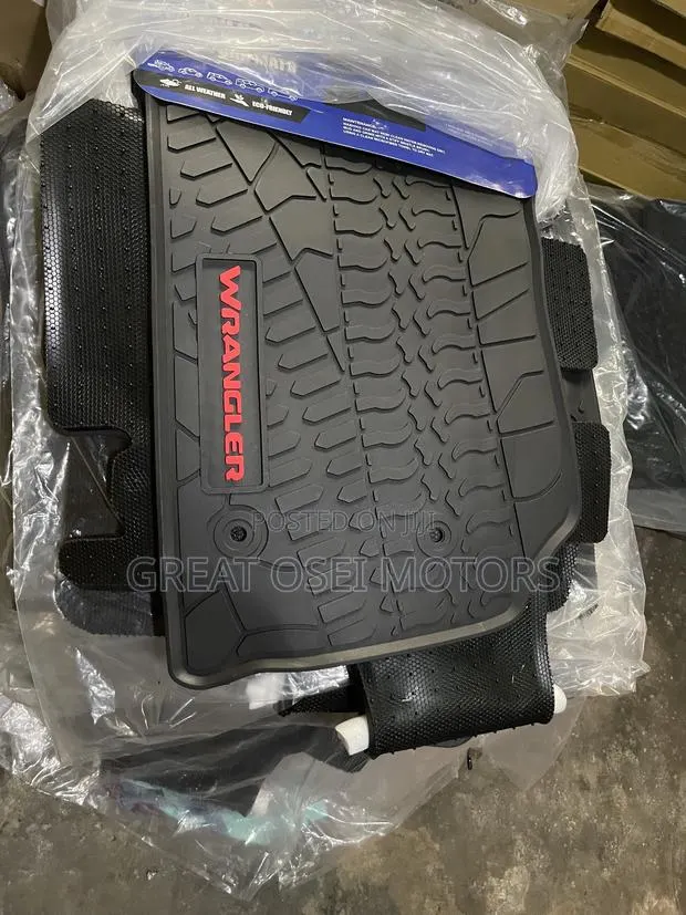 Jeep Wrangler Floor Mat /Carpet · Photo 1