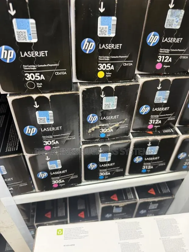 HP 305A Black Toner · Photo 1