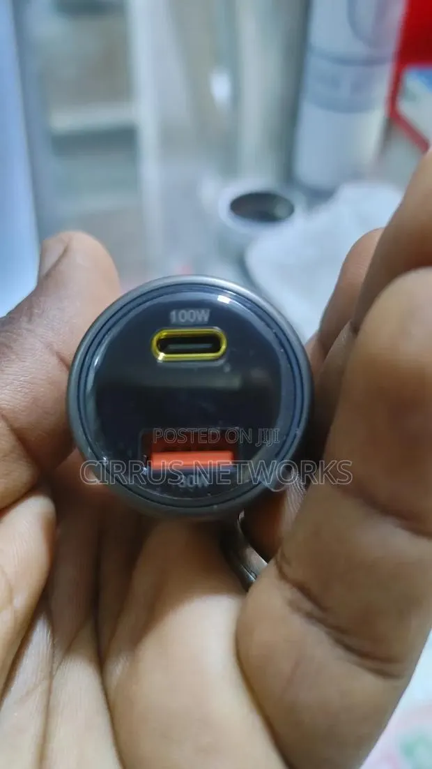 Starlink Mini Dual USB Car Ignition Adapter · Photo 1