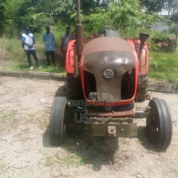 Dongfeng Multi Purpose Farm Tractor · Photo 1