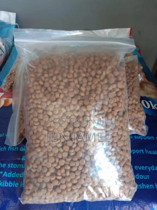 Rebagged G C Classic Puppy Food.
