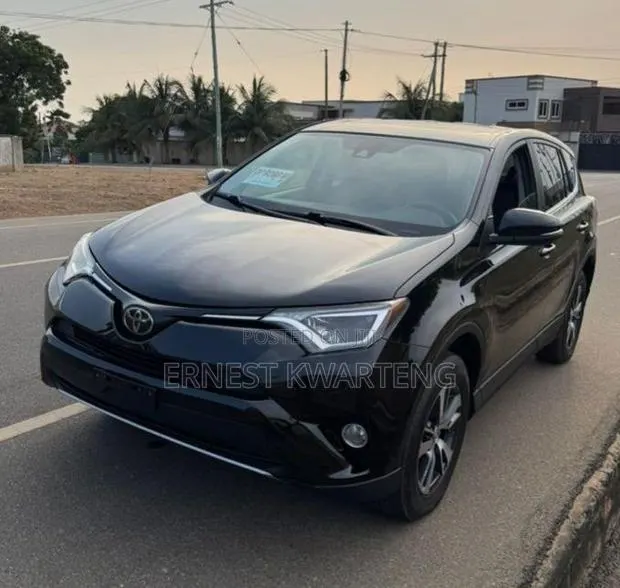 Toyota RAV4 2017 Black · Photo 1
