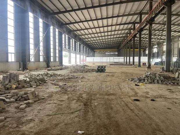Prime 5000 SQM Warehouse at Amasaman for Rent · Photo 1
