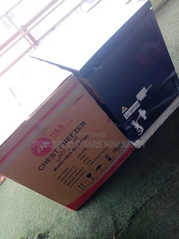 Live Smarter Refrigerator H a 348L Refrigerator · Photo 1