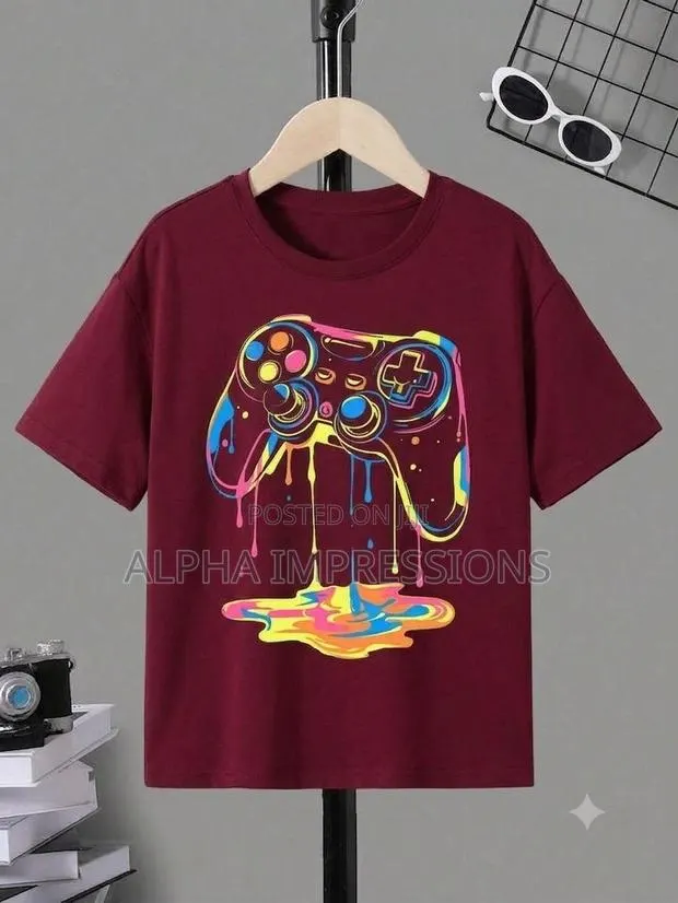 Graphic T-Shirts · Photo 1