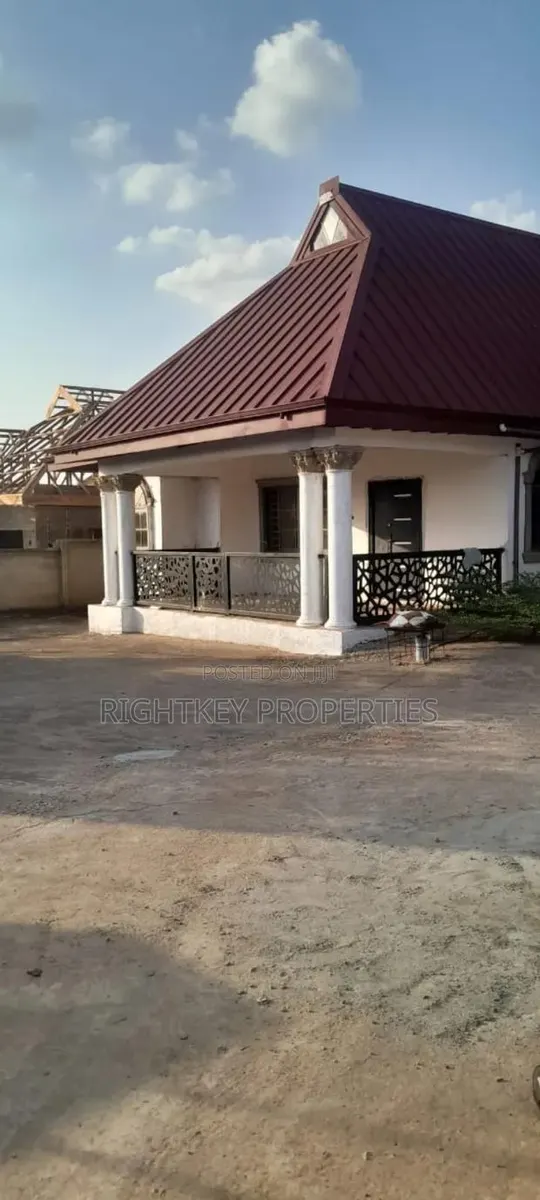 4bdrm House in Akyeremade, Kumasi Metropolitan for sale · Photo 1