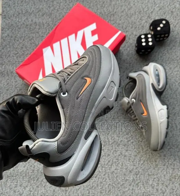 Nike Air Max Portal Trainers Gruy · Photo 1